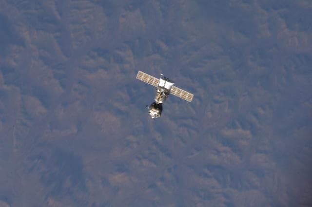NASA image: Soyuz TMA-04M undocking