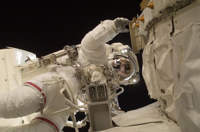 NASA image: EVA 20