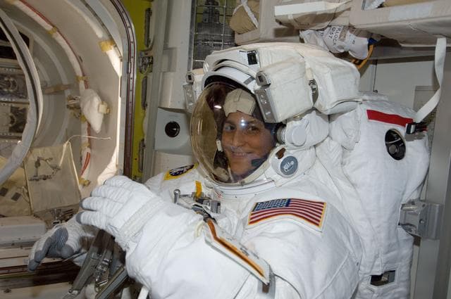 NASA image: EVA-20 prep