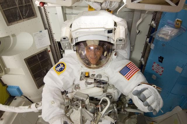 NASA image: EVA-20 prep