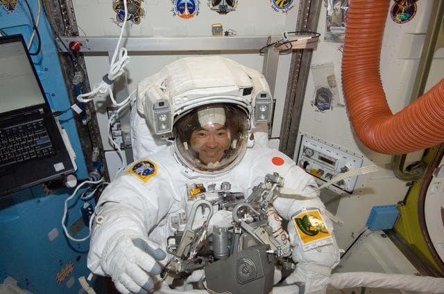 NASA image: EVA-20 prep
