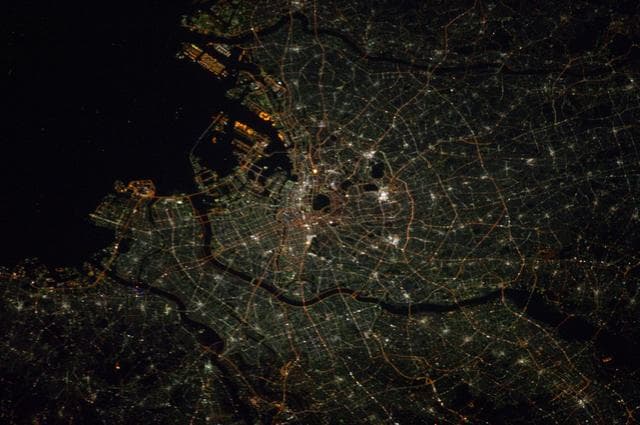 NASA image: iss033e021464