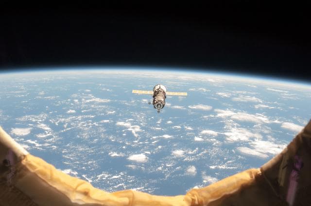 NASA image: iss034e046383