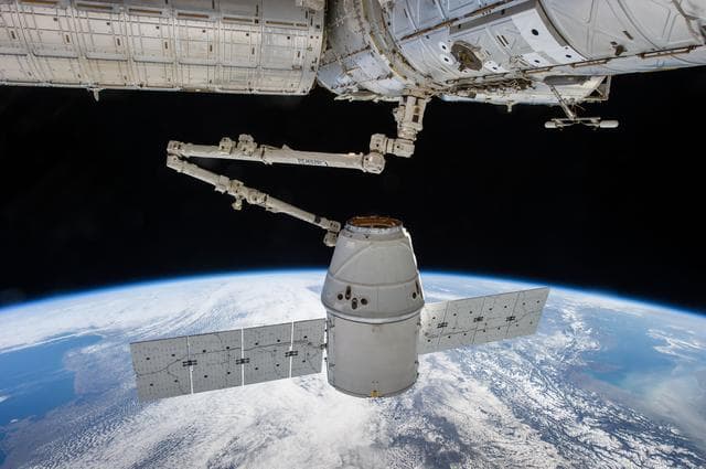 NASA image: iss034e060060
