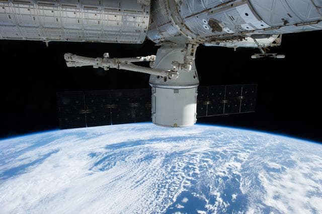 NASA image: iss034e060509