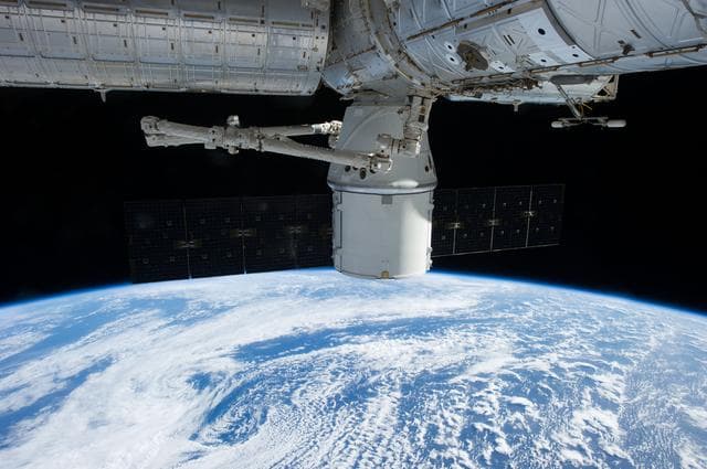 NASA image: iss034e060512