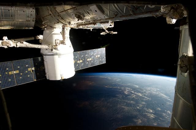 NASA image: iss034e060718