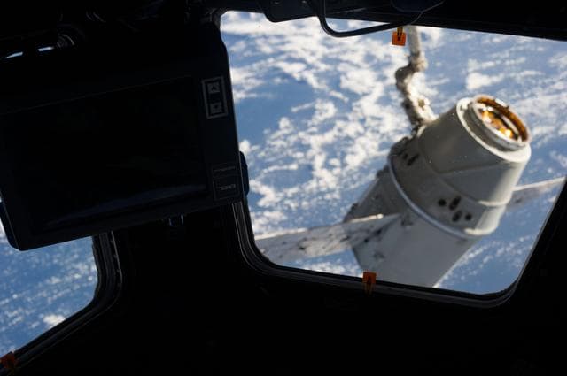 NASA image: iss034e062487