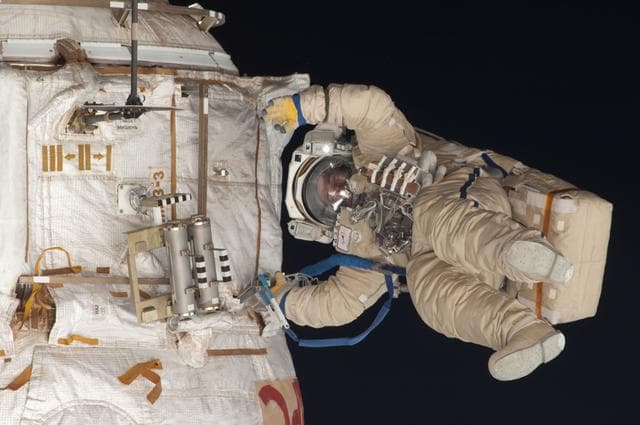 NASA image: Romanenko during Russian EVA 32