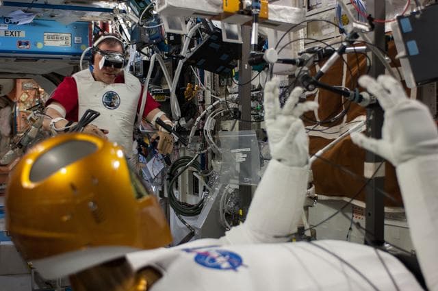 NASA image: Marshburn conducts Robonaut 2 TeleOps