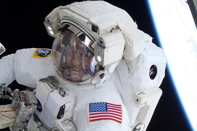 NASA image: US EVA 21