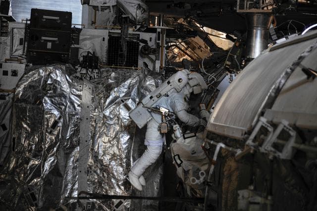 NASA image: EVA 23 imagery