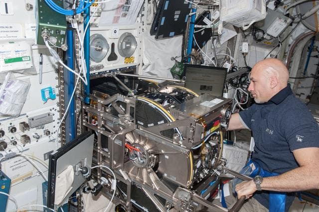 NASA image: Biolab