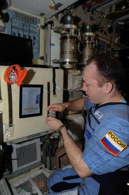 NASA image: CONJUGATION. Photographing during deactivation