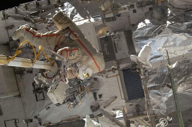 NASA image: Russian EVA 34 pictures from MRM2.
