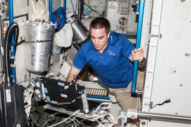 NASA image: Cassidy performs WHC IFM