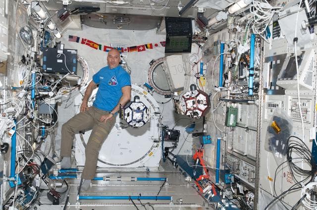 NASA image: SPHERES Zero Robotics Session