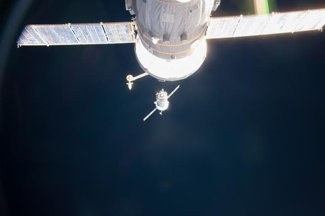 NASA image: Soyuz TMA--11M Approach