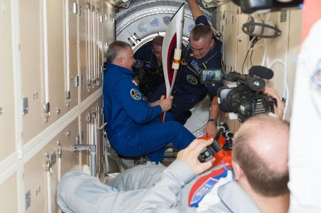 NASA image: Expedition 37 crew in MRM1 to welcome Expedition 38 crew