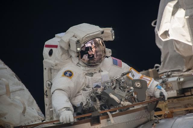 NASA image: EVA 24
