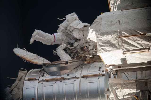 NASA image: EVA 24