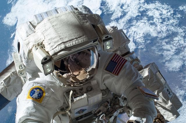 NASA image: EVA 25