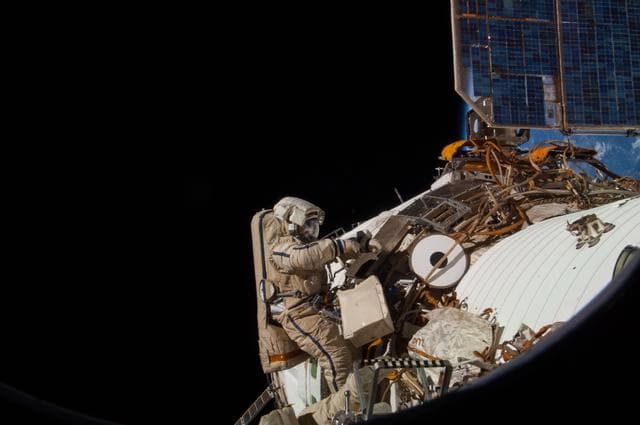 NASA image: iss038e036084