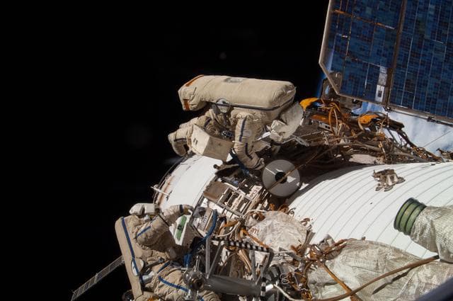 NASA image: iss038e036094