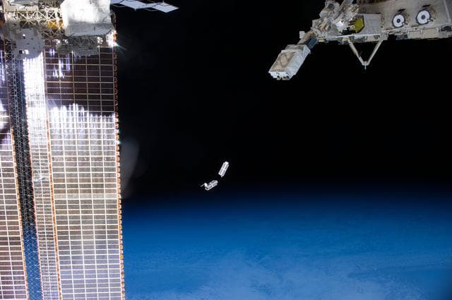 NASA image: iss038e056324