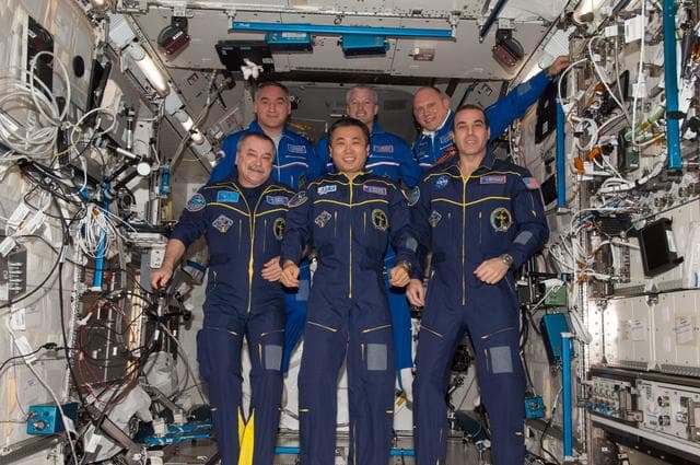 NASA image: Expedition 39 Crewmembers Inflight Portrait