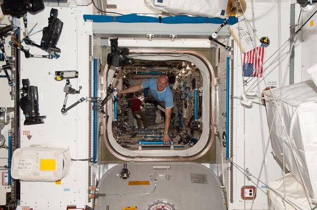 NASA image: Gerst in hatch between Node 2 and JEM