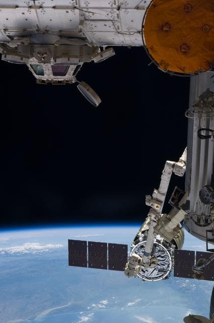 NASA image: Cygnus approach