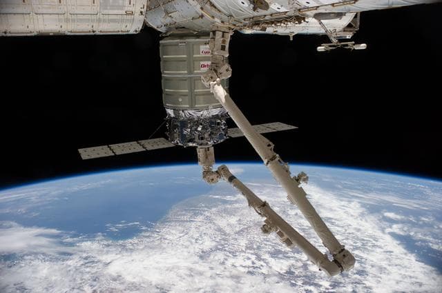 NASA image: Cygnus mated to ISS