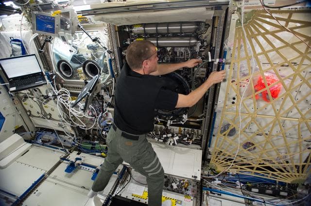 NASA image: Time lapse of CIR rack rotate and R&R
