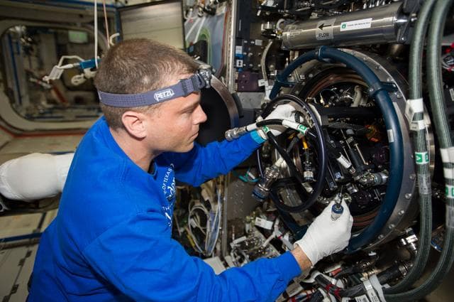 NASA image: CIR fuel reservoir swap closeout