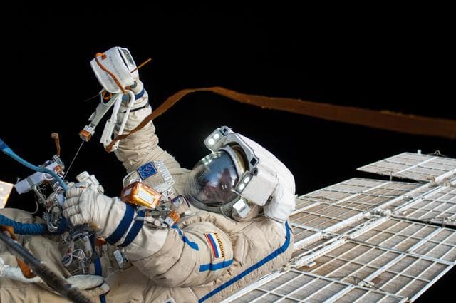 NASA image: Russian EVA 39.