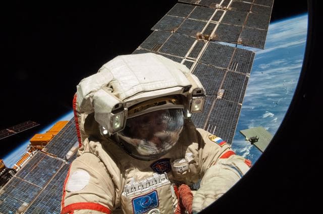 NASA image: Russian EVA no. 39.
