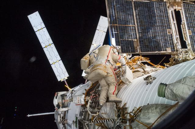 NASA image: Russian EVA 39