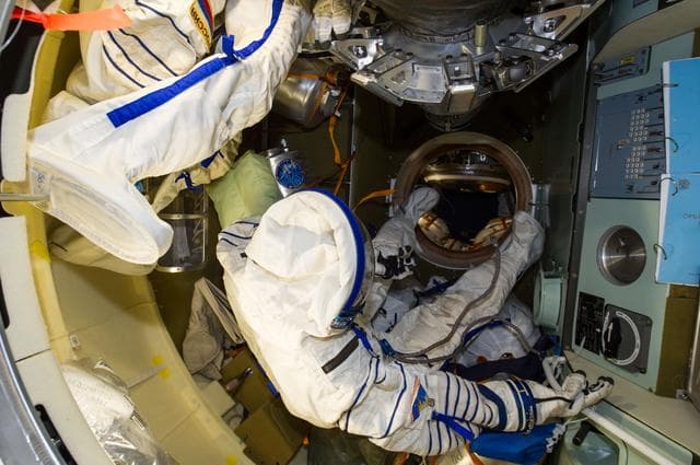 NASA image: 38S Hatch closure