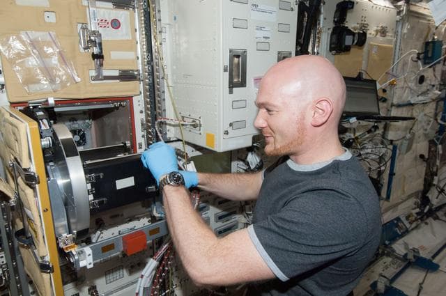 NASA image: Gerst working at the CMS-2 Rack in the JPM