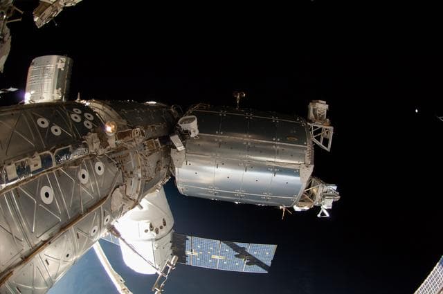 NASA image: EVA 27