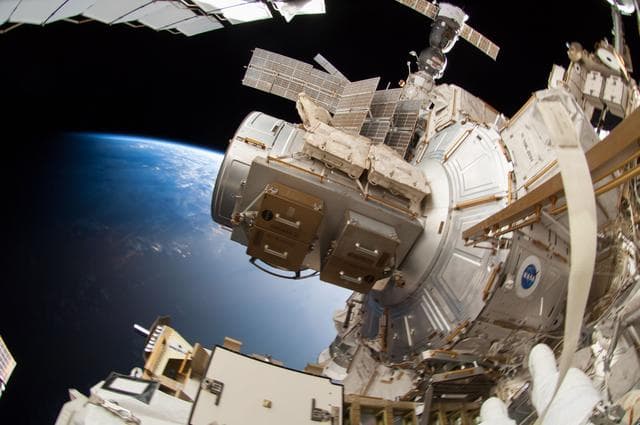 NASA image: EVA 27