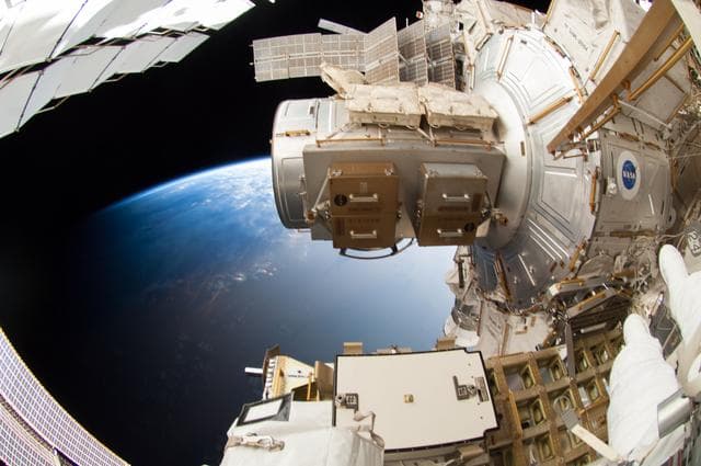 NASA image: EVA 27