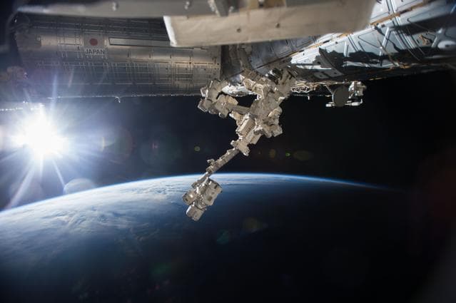 NASA image: iss042e021343
