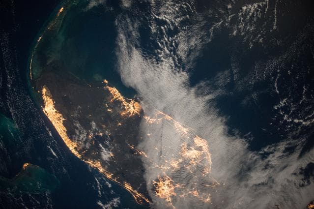 NASA image: iss042e024484