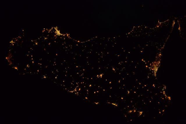 NASA image: iss042e035134