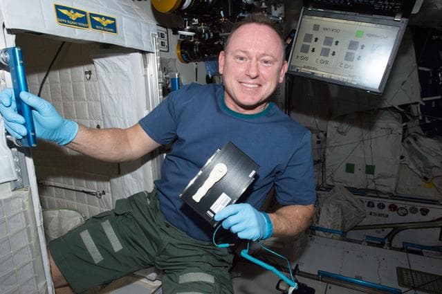 NASA image: iss042e046041