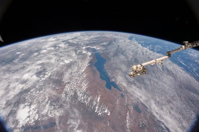 NASA image: iss042e046246
