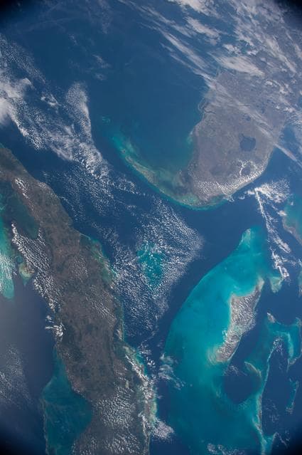 NASA image: iss042e052797