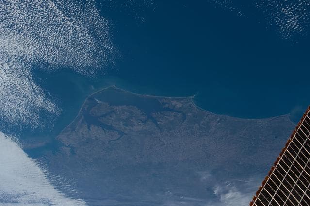 NASA image: iss042e053582